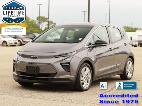 Used 2023 Chevrolet Bolt LT FWD image 3