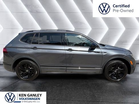 Used 2024 Volkswagen Tiguan SE R-Line AWD/4WD image 6