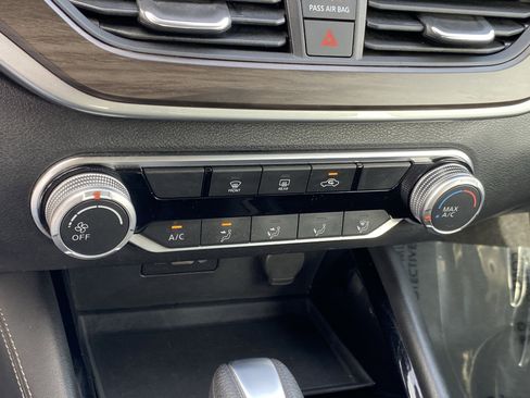 Used 2023 Nissan Altima 2.5 SV image 21