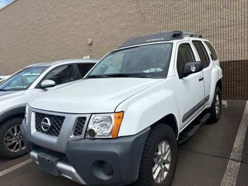 Used 2014 Nissan Xterra S AWD/4WD image 2