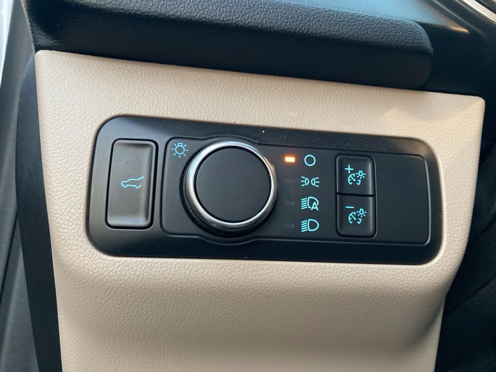Used 2022 Ford Escape SE w/ Convenience Package FWD image 14