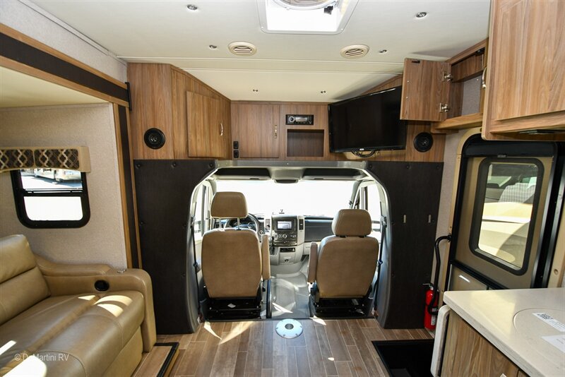 Used 2018 Mercedes-Benz Sprinter 3500 image 12