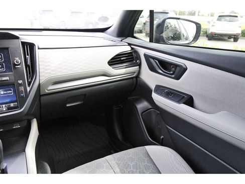 Certified 2025 Subaru Forester AWD/4WD image 10
