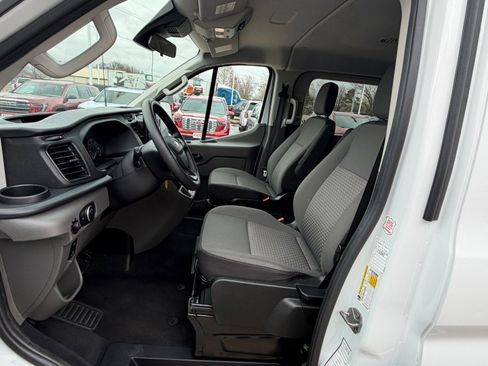 Used 2024 Ford Transit 350 XLT image 6