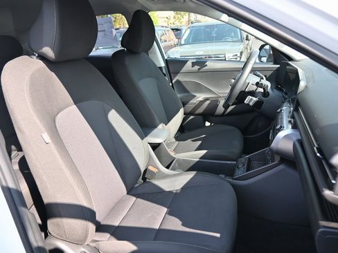 Used 2024 Hyundai Kona SEL w/ Convenience Package image 11