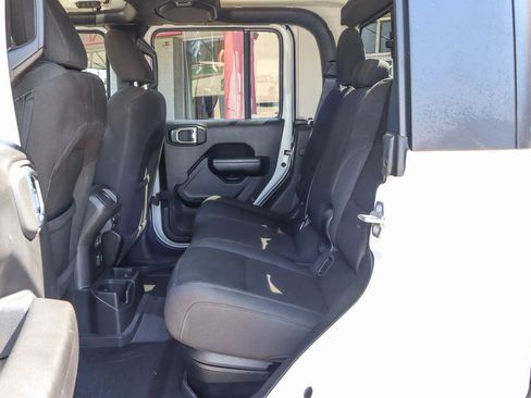 Used 2023 Jeep Gladiator Sport AWD/4WD image 8