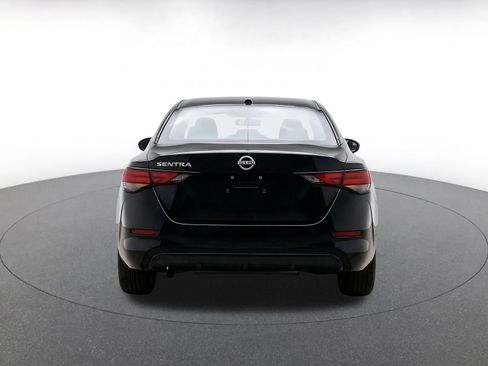Used 2025 Nissan Sentra SV FWD image 8