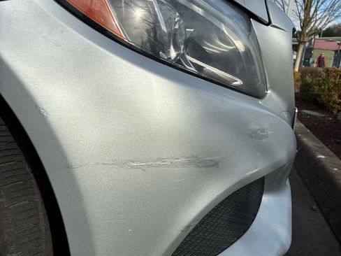 Used 2018 Mercedes-Benz C 300 4MATIC Sedan image 4