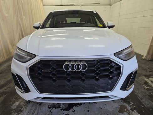 Certified 2023 Audi Q5 2.0T Premium w/ Convenience Package image 2