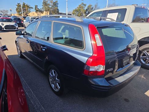 Used 2007 Volvo V50 2.4i image 4