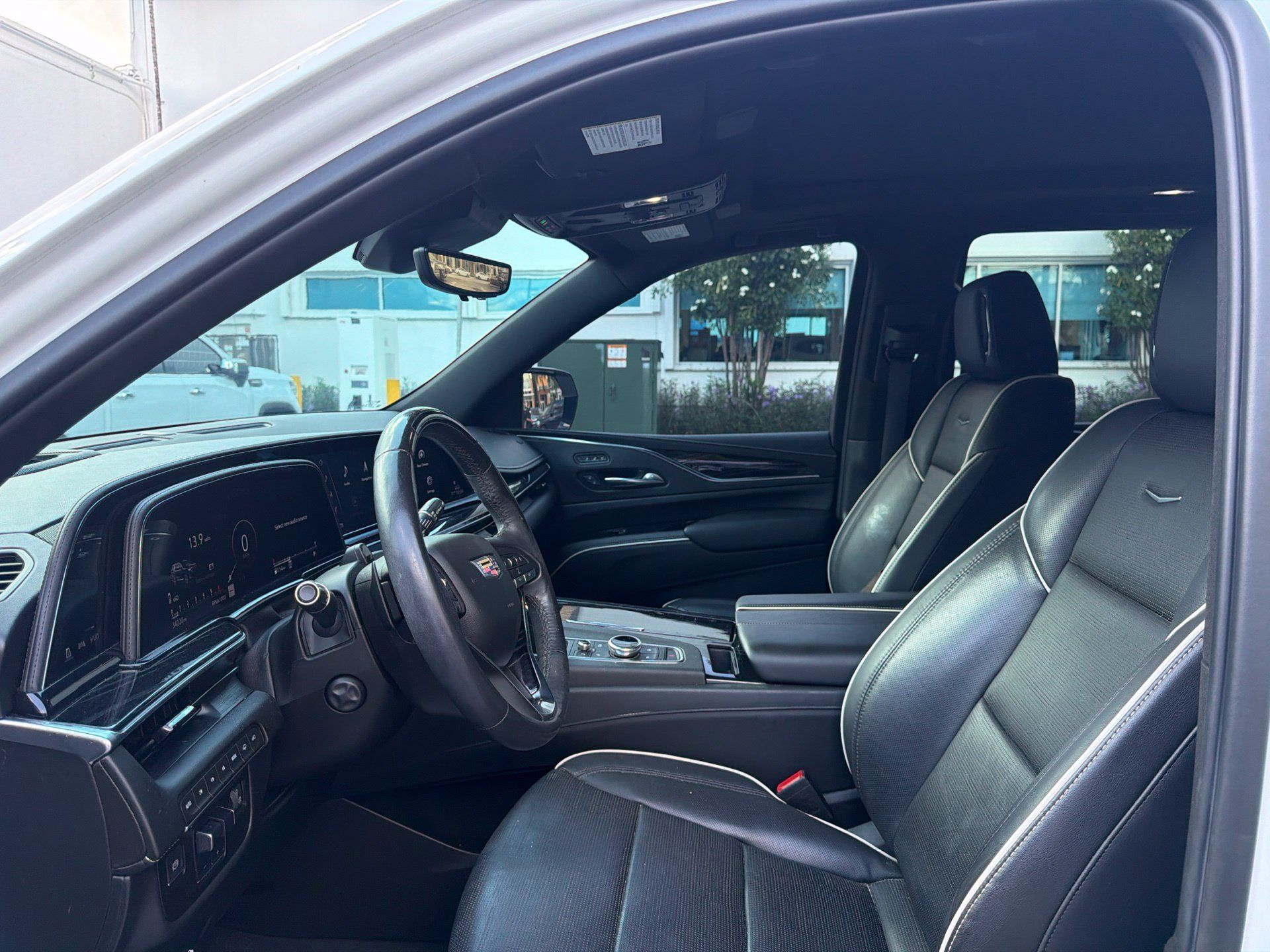 Used 2021 Cadillac Escalade Sport w/ Driver Assist Tech Package AWD/4WD image 30