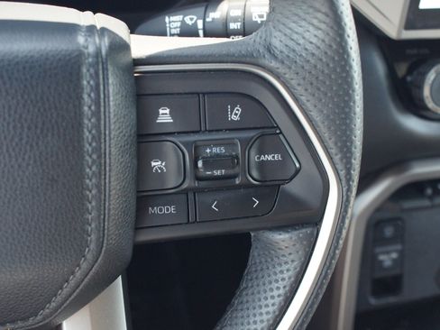 Used 2025 Toyota Sequoia Limited AWD/4WD image 11