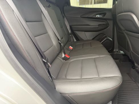 Used 2025 Chevrolet TrailBlazer RS w/ Convenience Package FWD image 7