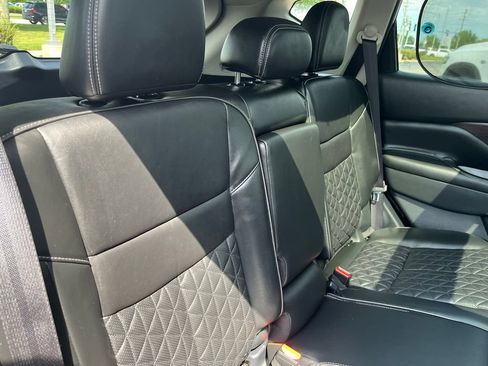 Used 2019 Nissan Murano Platinum w/ Cargo Package AWD/4WD image 10