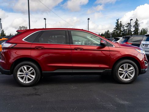 Used 2018 Ford Edge SEL w/ Equipment Group 201A AWD/4WD image 9