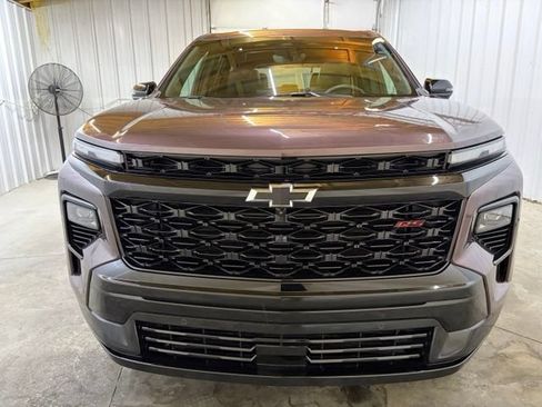 Used 2024 Chevrolet Traverse RS AWD/4WD image 2