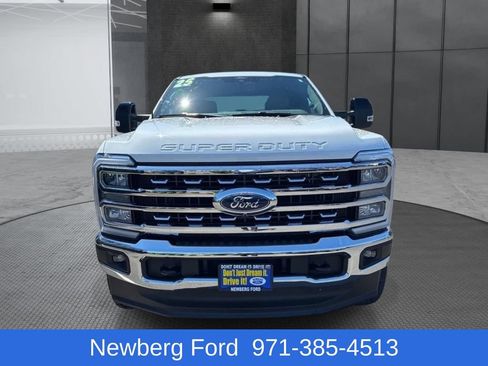 Used 2025 Ford F350 Lariat w/ FX4 Off-Road Package AWD/4WD image 2