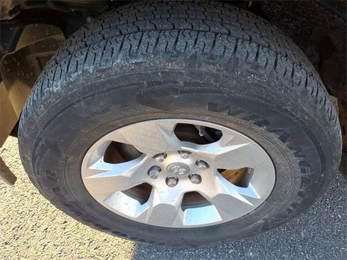 Used 2022 RAM 1500 Big Horn image 5