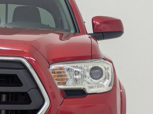 Used 2021 Toyota Tacoma SR5 image 10