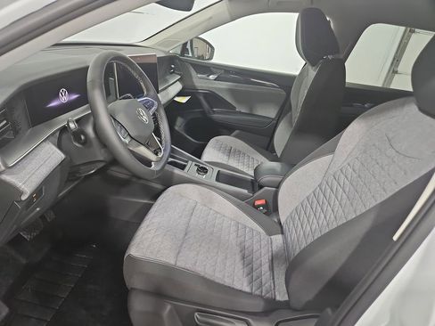 New 2026 Volkswagen Tiguan S AWD/4WD image 9