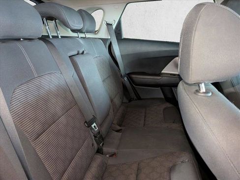 Used 2018 Kia Niro LX image 19