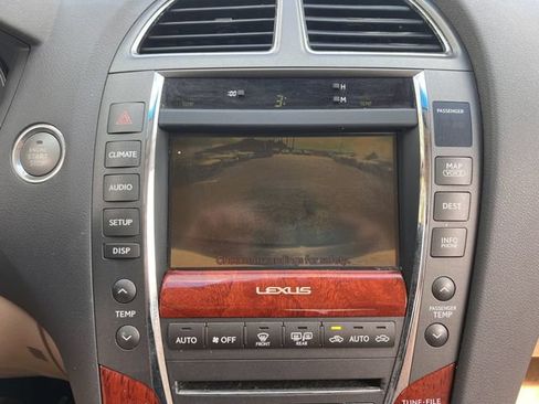 Used 2010 Lexus ES 350 w/ Preferred Accessory Package FWD image 20