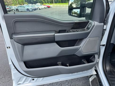 Used 2022 Ford F150 XLT w/ Equipment Group 302A High image 14