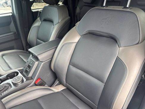 Used 2025 Ford Bronco Outer Banks AWD/4WD image 9