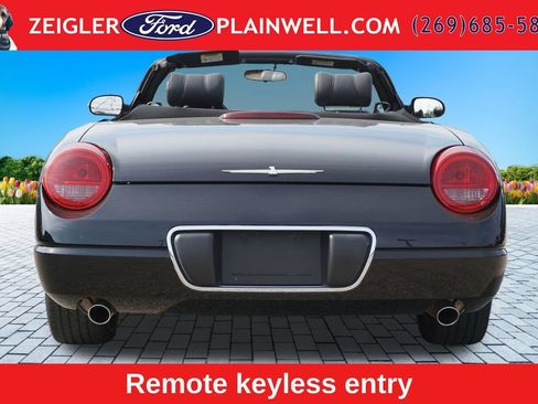 Used 2002 Ford Thunderbird RWD image 4