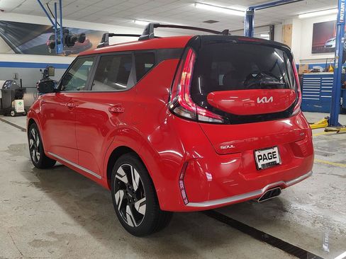 Used 2024 Kia Soul GT-Line FWD image 27