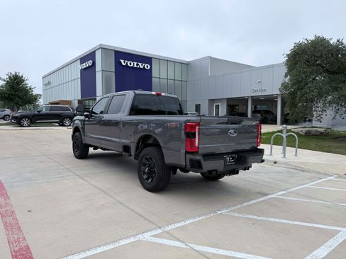 Used 2024 Ford F250 XL w/ STX Appearance Package AWD/4WD image 4