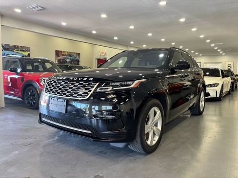 Used 2020 Land Rover Range Rover Velar S image 3