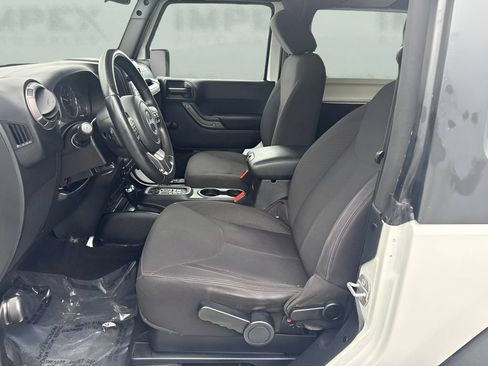 Used 2015 Jeep Wrangler Sport w/ Quick Order Package 24S AWD/4WD image 5