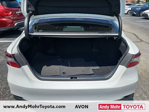 Used 2022 Toyota Camry LE FWD image 12