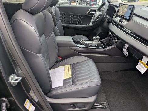 New 2025 Mitsubishi Outlander SEL image 34