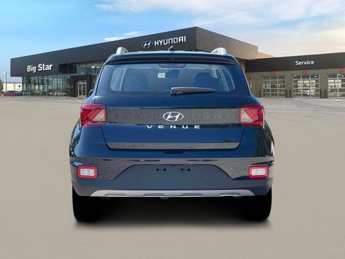 New 2026 Hyundai Venue SEL image 6