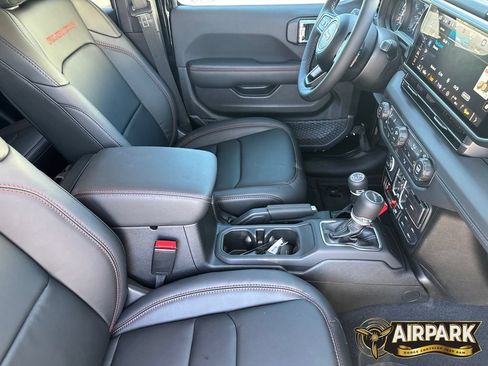 New 2026 Jeep Gladiator Rubicon AWD/4WD image 12