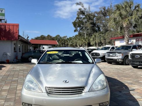 Used 2003 Lexus ES 330 image 1