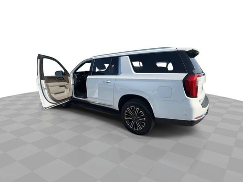 Certified 2025 GMC Yukon XL Elevation AWD/4WD image 8