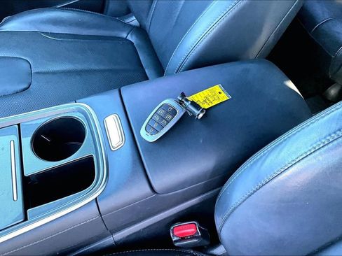 Used 2022 Hyundai Santa Fe Calligraphy image 14