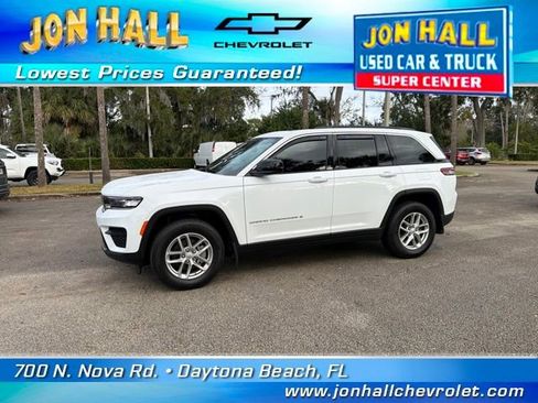 Used 2024 Jeep Grand Cherokee Laredo X w/ Trailer Tow Package image 3