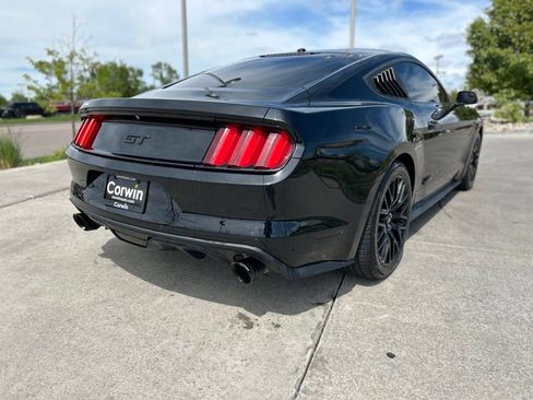 Used 2017 Ford Mustang GT Premium w/ GT Performance Package RWD image 9