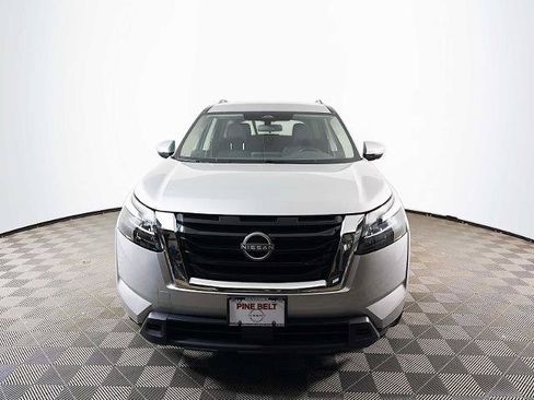 Certified 2024 Nissan Pathfinder SV AWD/4WD image 2