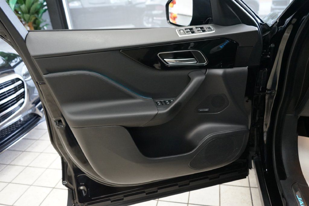 Used 2020 Jaguar F-PACE Premium AWD/4WD image 24