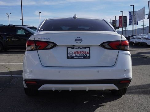 New 2025 Nissan Versa SV image 4