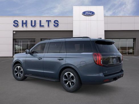 New 2026 Ford Expedition Active image 4