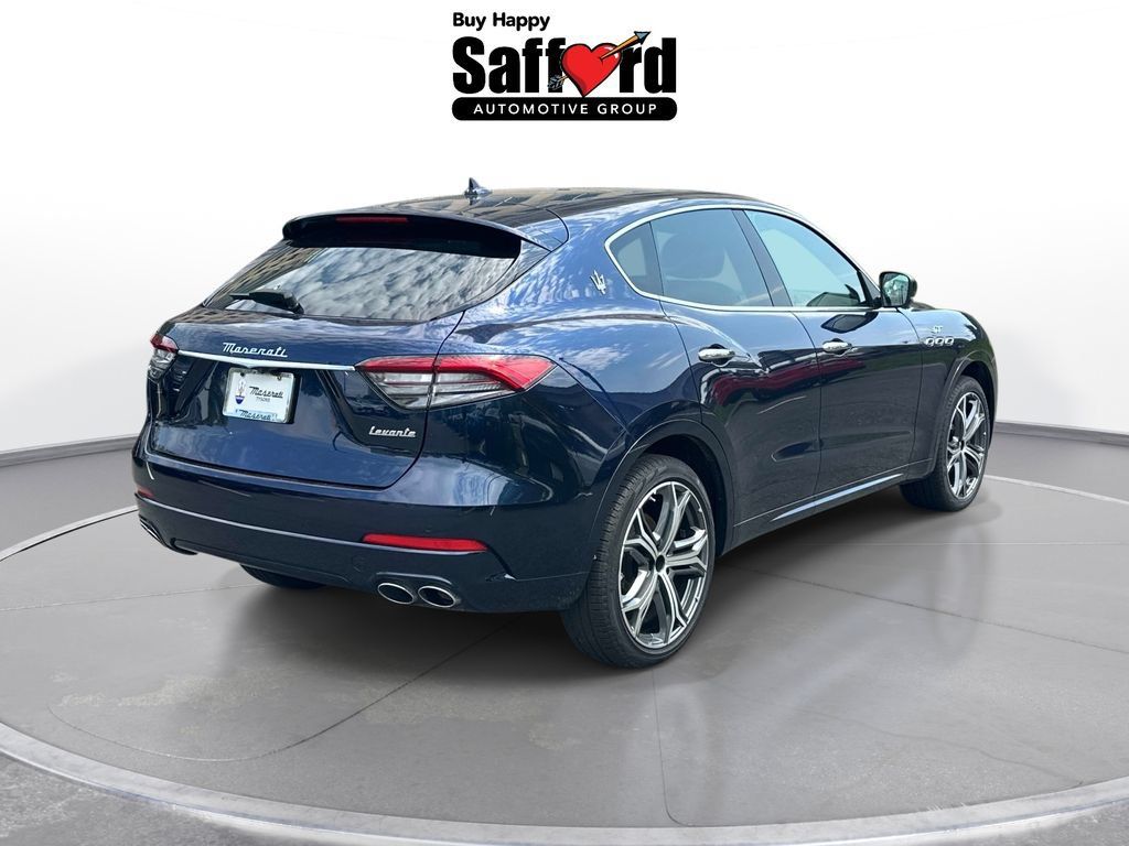 Used 2023 Maserati Levante GT AWD/4WD image 9