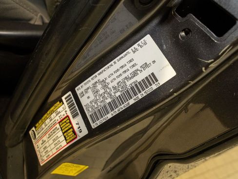 Certified 2022 Toyota Tacoma SR image 19