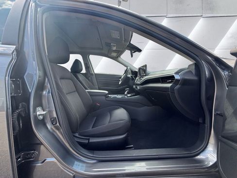 Used 2024 Nissan Altima 2.5 SV w/ SV Premium Package AWD/4WD image 13