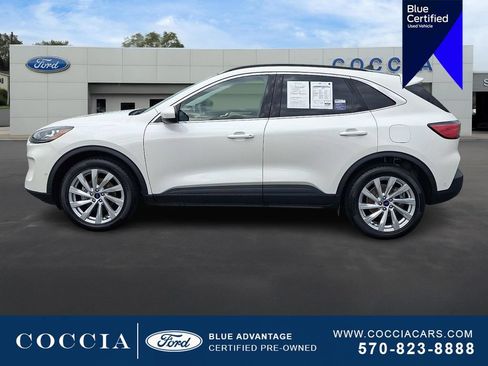 Certified 2022 Ford Escape Titanium w/ Titanium Elite Package AWD/4WD image 7